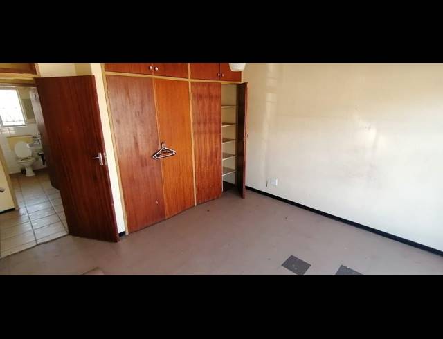 2 BEDROOM FLAT SOLD IN ELANDSHEUWEL